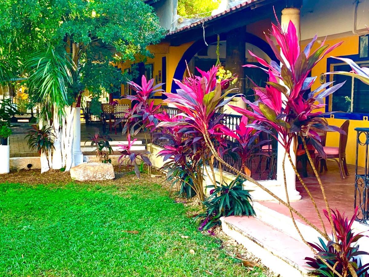 Hotel Green River Izamal Exterior photo
